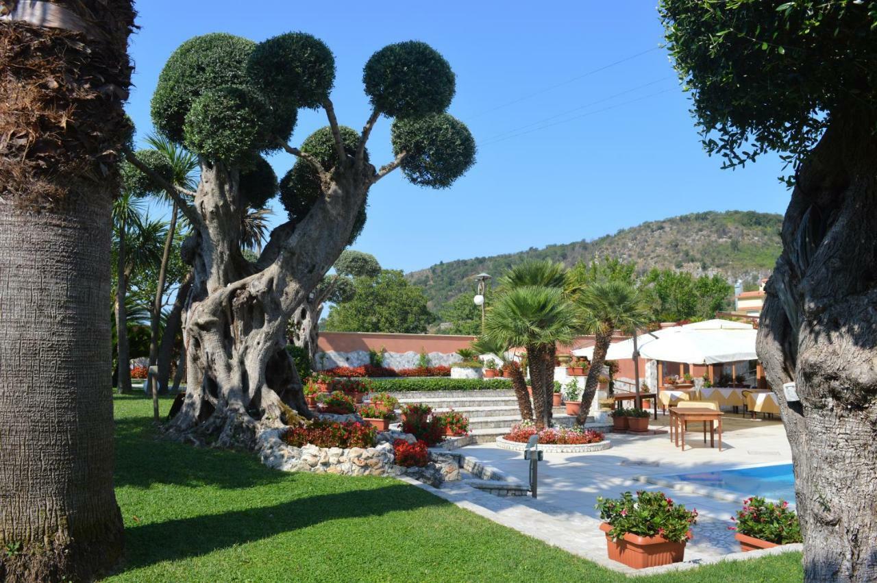 Villa Dei Fiori Montoro Inferiore Екстериор снимка